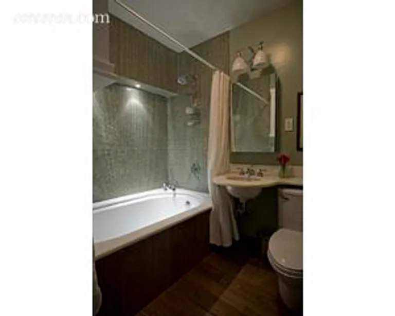 New York City Real Estate | View 29 Tiffany Place, 1H | room 7 | View 8