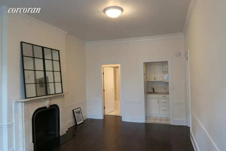 New York City Real Estate | View 119 East 64th Street, 4A | room 1 | View 2