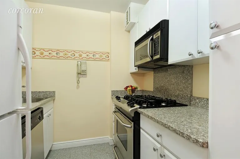 New York City Real Estate | View 340 East 64th Street, 6A | Kitchen | View 2