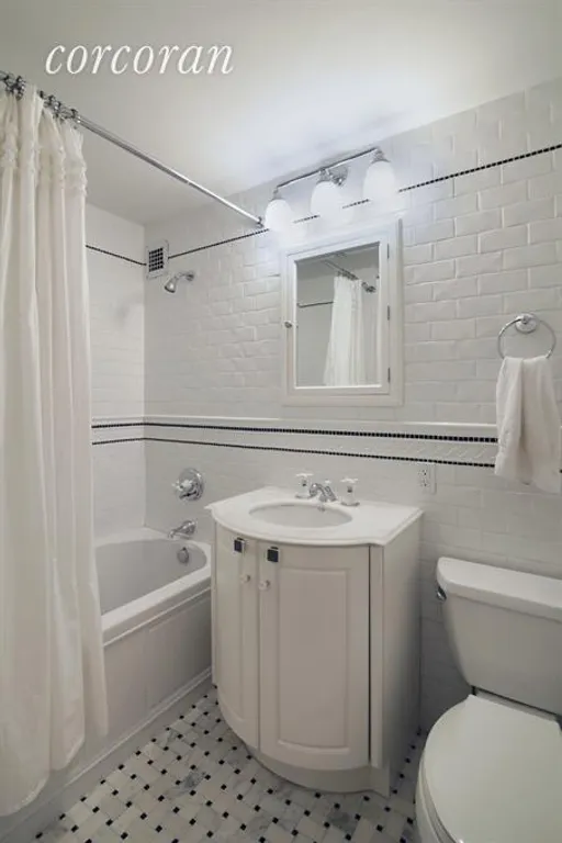 New York City Real Estate | View 200 East 57th Street, 4B | Bathroom | View 9