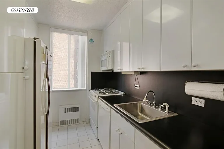 New York City Real Estate | View 515 East 79th Street, 11C | Windowed Kitchen | View 2