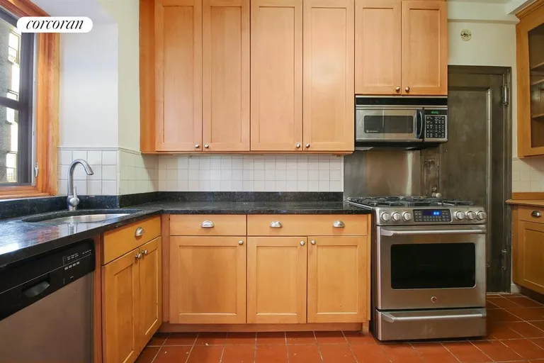 New York City Real Estate | View 825 West End Avenue, 8C | Kitchen | View 4