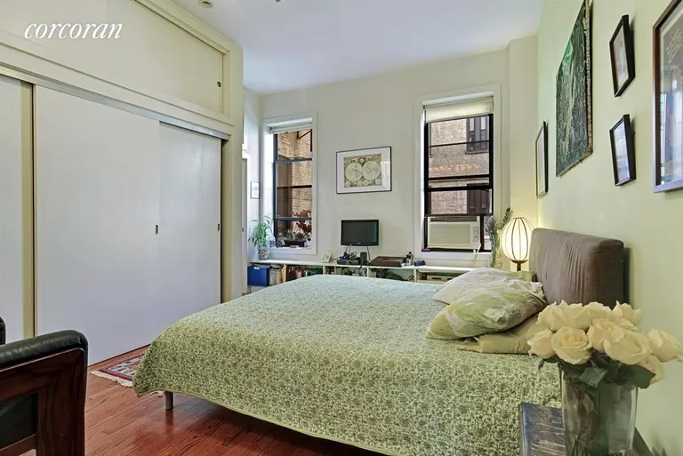 New York City Real Estate | View 125 Eastern Parkway, 1A | Peaceful master... | View 5