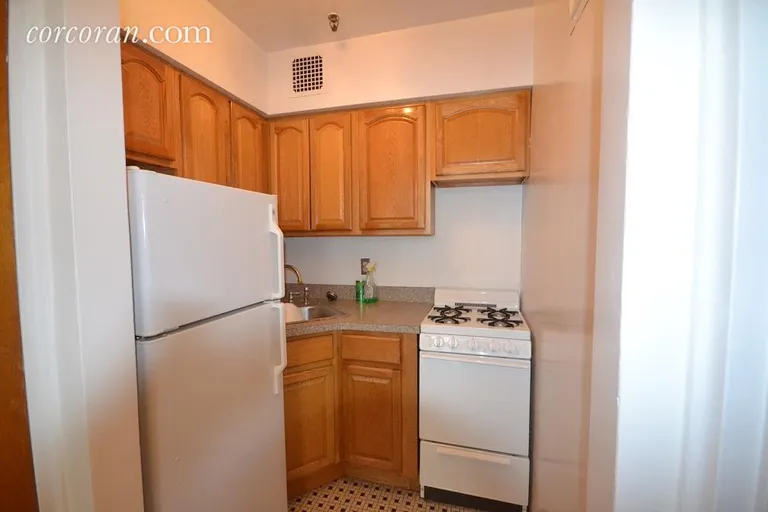 New York City Real Estate | View 318 West 88th Street, 2A | room 4 | View 5