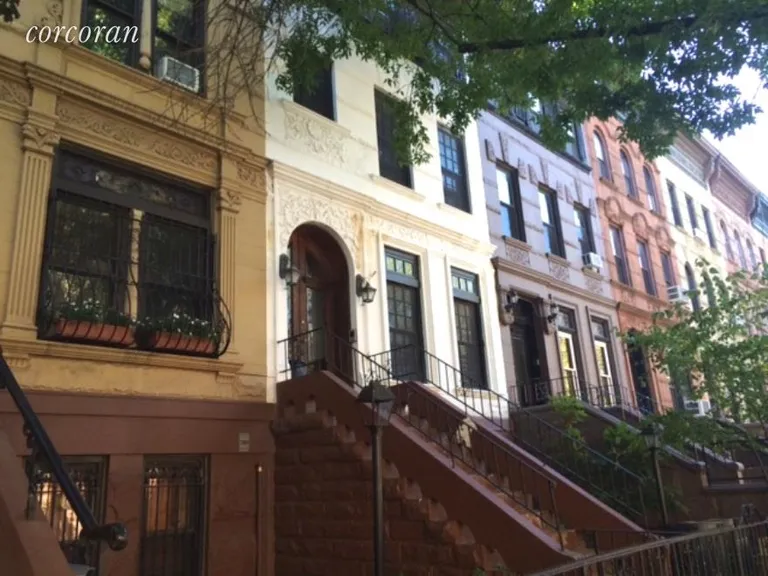 New York City Real Estate | View 396 Park Place, Garden | room 6 | View 7