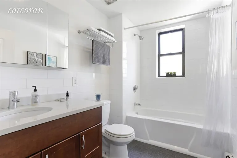 New York City Real Estate | View 95 Adelphi Street | Bathroom | View 5