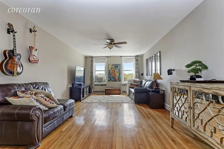 New York City Real Estate | View 40 Ocean Parkway, 5A | Living Room | View 2