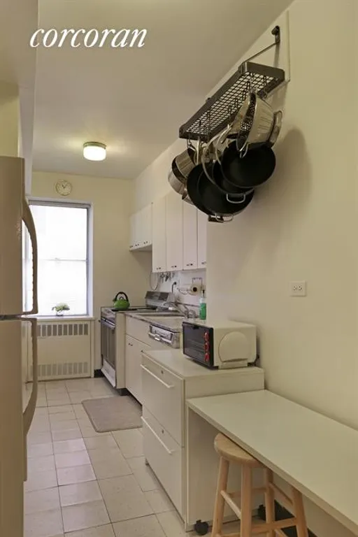 New York City Real Estate | View 25 Sutton Place South, 14A | Kitchen | View 4
