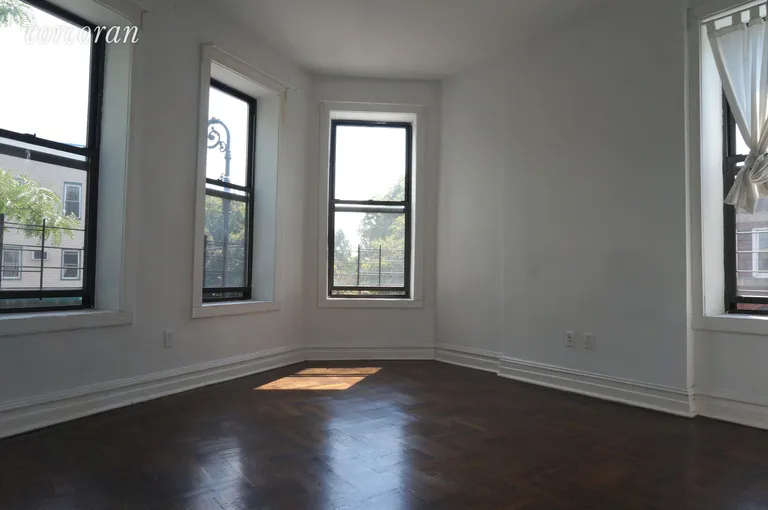 New York City Real Estate | View 16-18 Bedford Avenue, 2A | room 5 | View 6