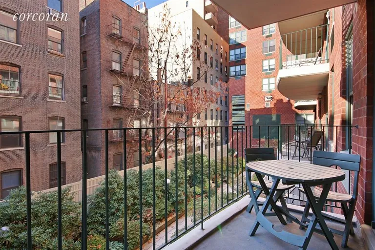 New York City Real Estate | View 2250 Broadway, 3L | Terrace | View 4