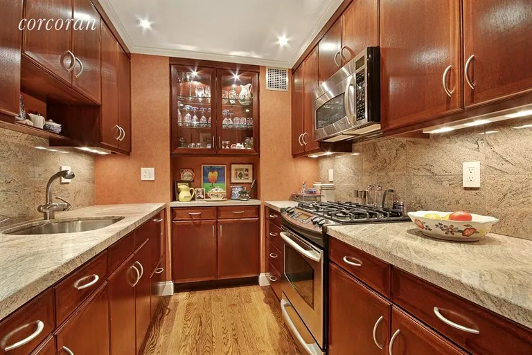 New York City Real Estate | View 40 East 94th Street, 4C | Kitchen | View 8