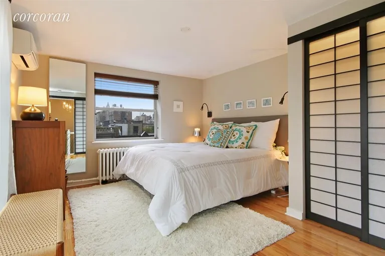 New York City Real Estate | View 200 West 78th Street, 5D | Spacious Master Bedroom
Adjacent to Roof Deck | View 3