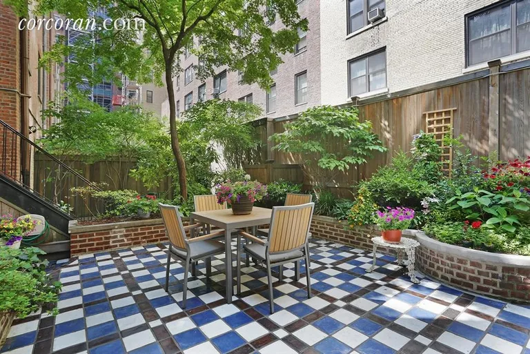 New York City Real Estate | View 331 West 71st Street, 1 | 6 Beds, 5 Baths | View 1