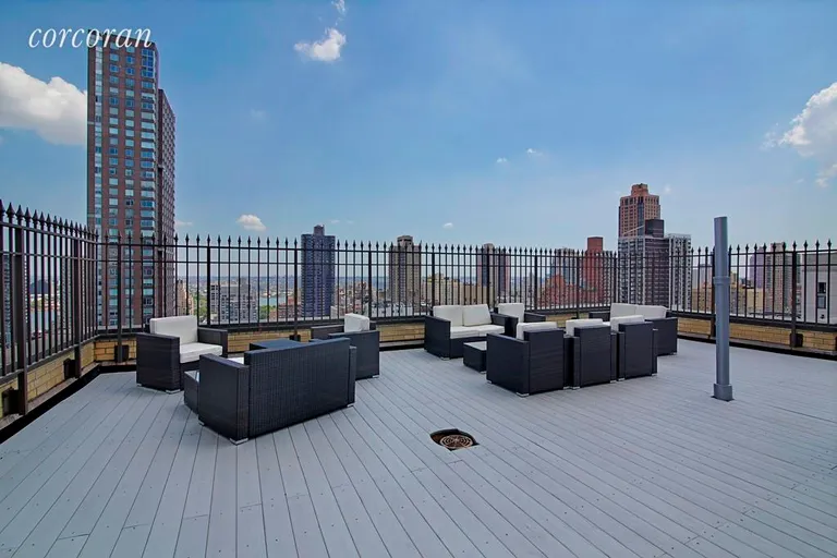 New York City Real Estate | View 301 East 87th Street, 15F | New furnished roof terrace | View 5
