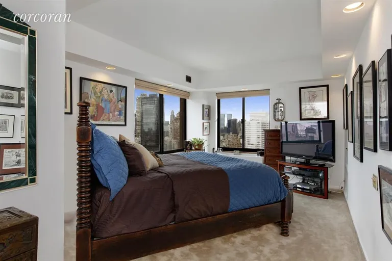 New York City Real Estate | View 400 East 70th Street, 3202 | Master Bedroom | View 4