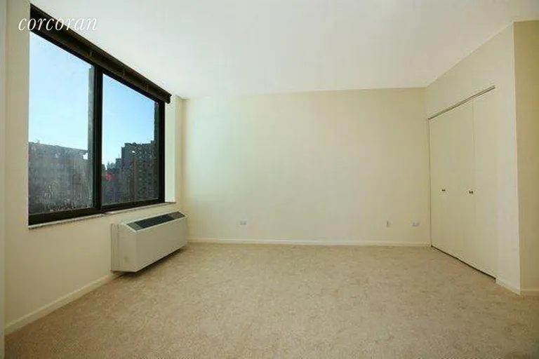New York City Real Estate | View 111 West 67th Street, 30E | room 4 | View 5