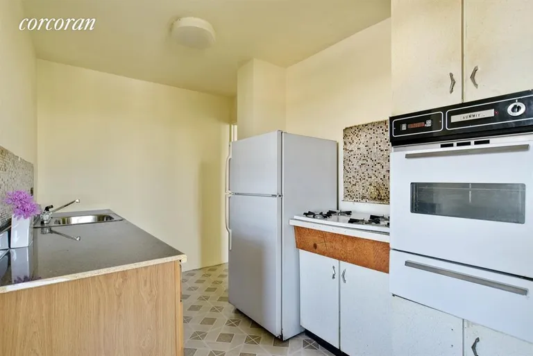 New York City Real Estate | View 370 Ocean Parkway, 8G | Kitchen | View 2