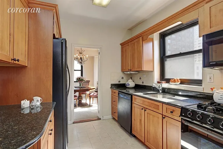 New York City Real Estate | View 165 East 72Nd Street, 5C | Kitchen | View 3