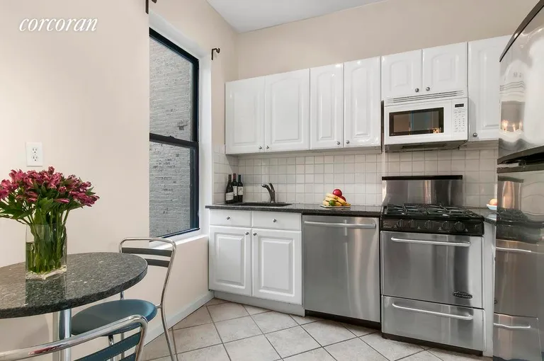 New York City Real Estate | View 340 West 19th Street, 25 | Fully updated eat-in kitchen. | View 3