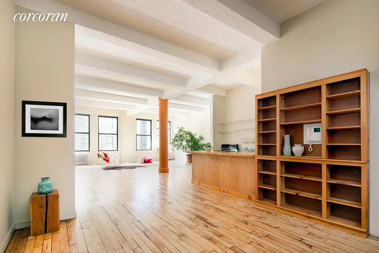 New York City Real Estate | View 121 West 17th Street, 4A | Expansive loft spanning over 40ft | View 2