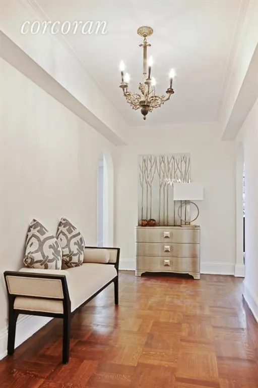 New York City Real Estate | View 1230 Park Avenue, 6D | Entryway | View 3