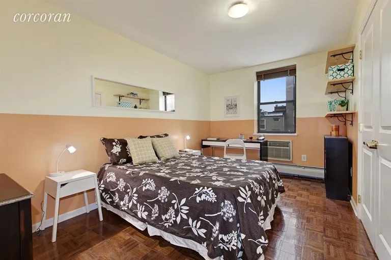 New York City Real Estate | View 156 Sackett Street, 3C | Bedroom | View 4
