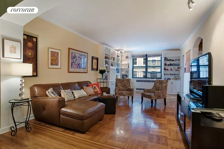 New York City Real Estate | View 40 Prospect Park West, 3J | Prewar charm... | View 4