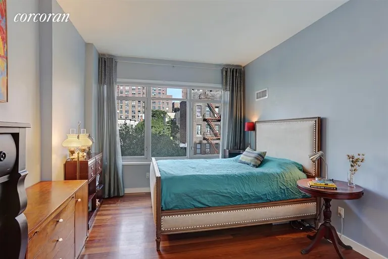 New York City Real Estate | View 174 Vanderbilt Avenue, 414 | Master bedroom with ensuite bath | View 3