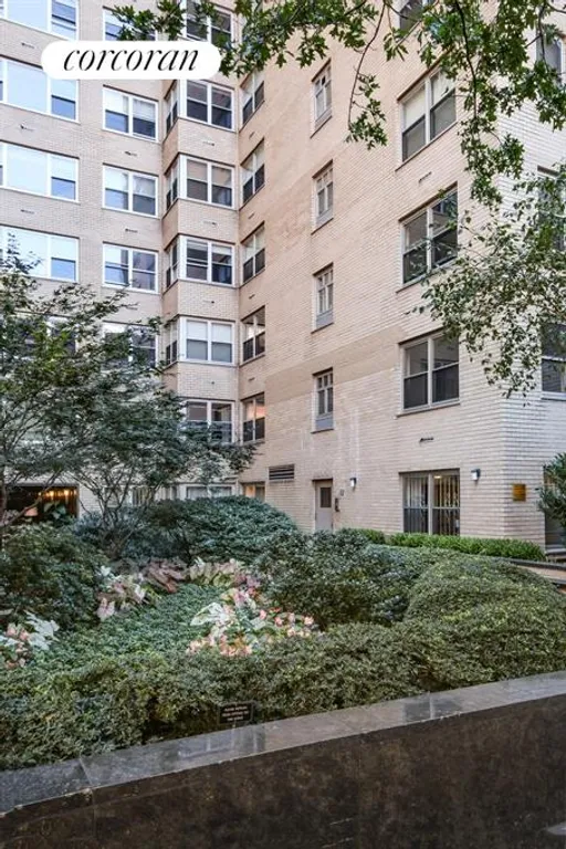 New York City Real Estate | View 20 East 9th Street, MED 2 | Front View | View 4