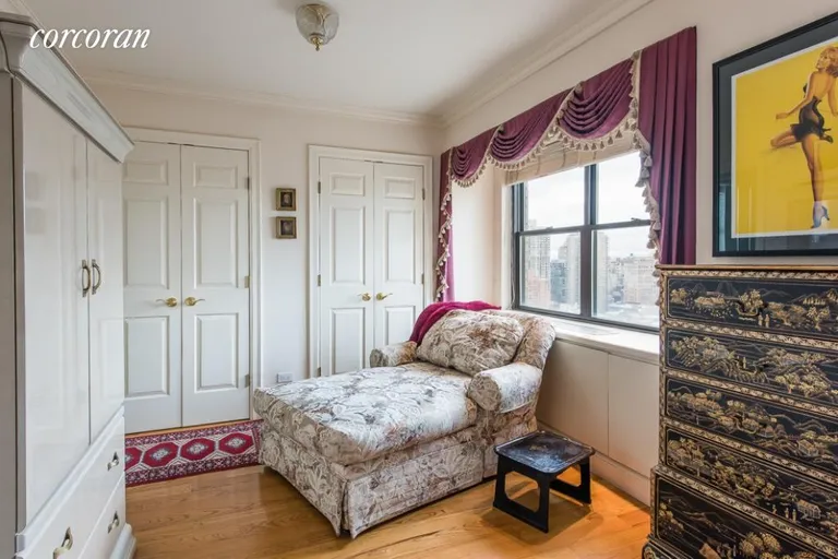 New York City Real Estate | View 345 East 80th Street, 29JK | Sitting area in Bedroom | View 4