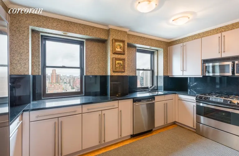 New York City Real Estate | View 345 East 80th Street, 29JK | room 4 | View 5