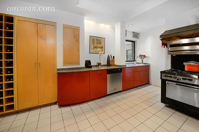 New York City Real Estate | View 150 East 73rd Street, 6D | room 6 | View 7