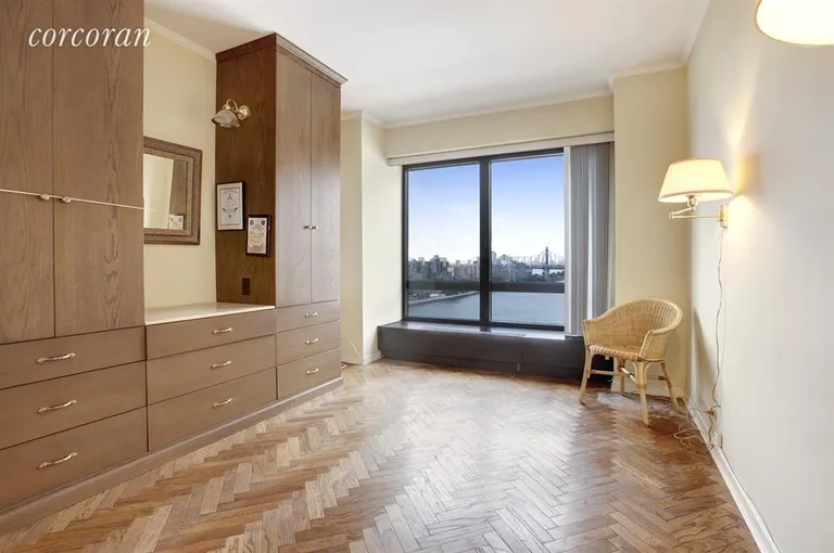New York City Real Estate | View 530 East 76th Street, 17K | Bedroom | View 4