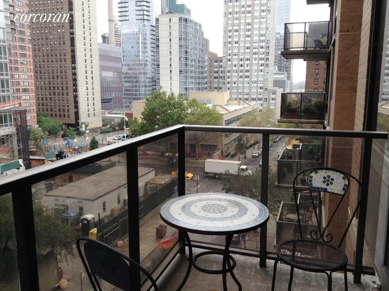 New York City Real Estate | View 161 West 61st Street, 6H | room 5 | View 6