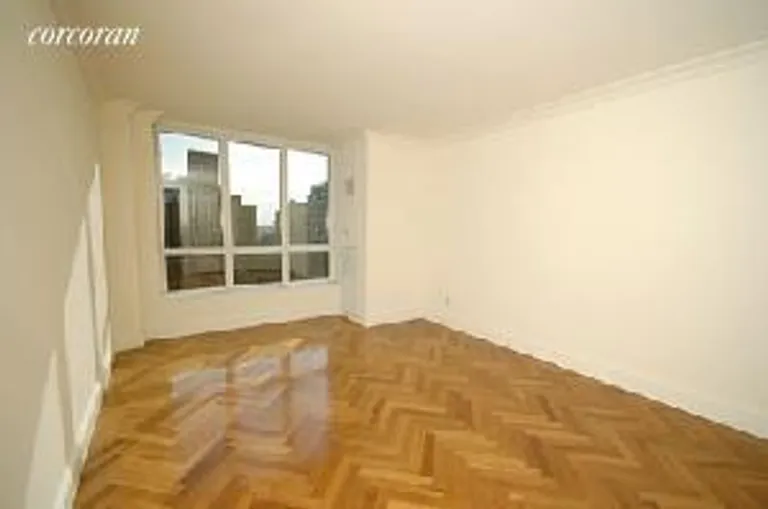 New York City Real Estate | View 351 East 51st Street, TH1B | room 1 | View 2