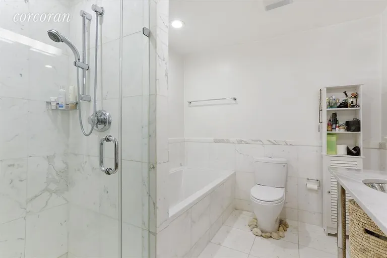 New York City Real Estate | View 224 West 18th Street, 5A | Master Bathroom | View 6