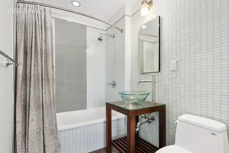 New York City Real Estate | View 609 Myrtle Avenue, 6B | En Suite Master Bathroom | View 6