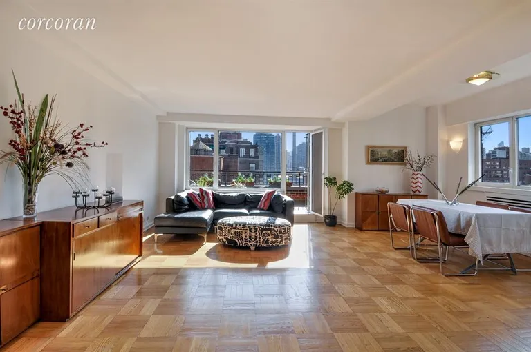 New York City Real Estate | View 45 East End Avenue, 16F | Living Room / Dining Room | View 2