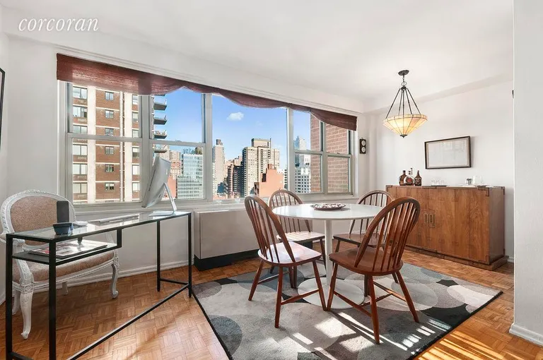 New York City Real Estate | View 400 East 85th Street, 18F | 2 | View 2