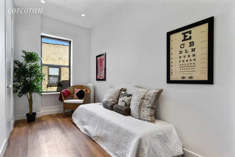 New York City Real Estate | View 255 Eastern Parkway, F1 | 3rd bedroom with its own ensuite... | View 8
