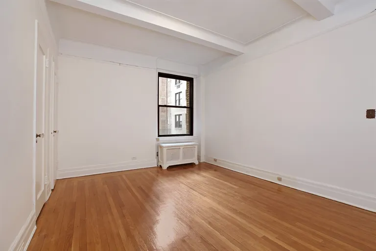 New York City Real Estate | View 470 West End Avenue, 3D | room 8 | View 9
