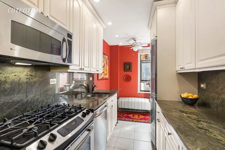 New York City Real Estate | View 321 West 90th Street, 3B | Chef's Kitchen with Windowed Eat-in Alcove | View 4