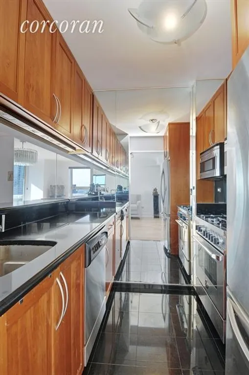 New York City Real Estate | View 404 East 79th Street, 10G | Kitchen | View 4