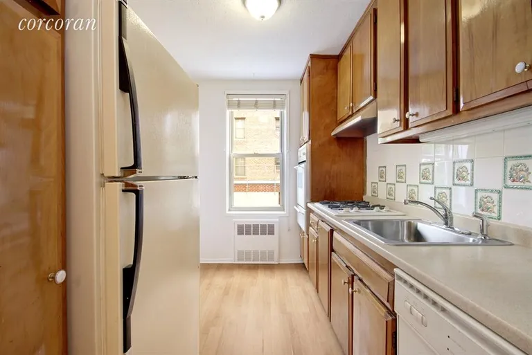 New York City Real Estate | View 651 Vanderbilt Street, 4K | Kitchen | View 6