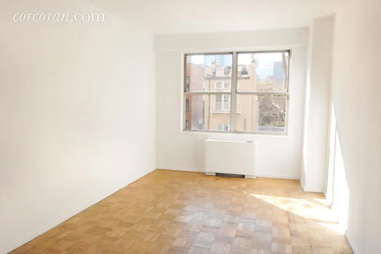 New York City Real Estate | View 230 East 79th Street, 6A | room 3 | View 4