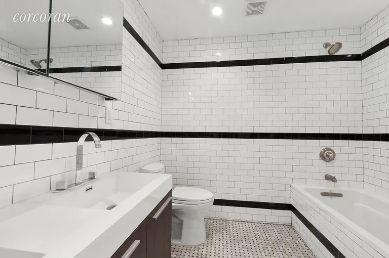 New York City Real Estate | View 817 Dekalb Avenue, 3 | Bathroom | View 3