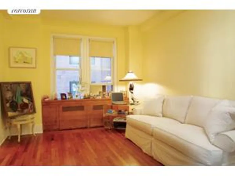New York City Real Estate | View 157 East 72nd Street, 4D | 2 Beds, 2 Baths | View 1