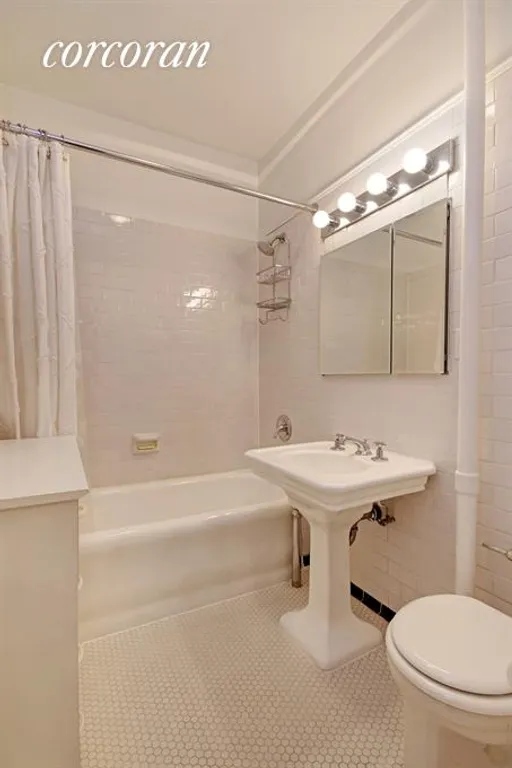 New York City Real Estate | View 111 West 11th Street, 3FW | Bathroom | View 5