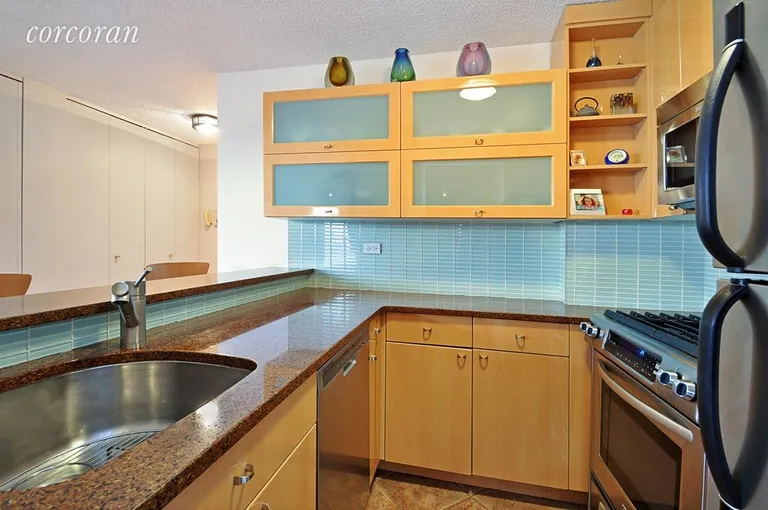 New York City Real Estate | View 404 East 79th Street, 9G | Kitchen | View 3