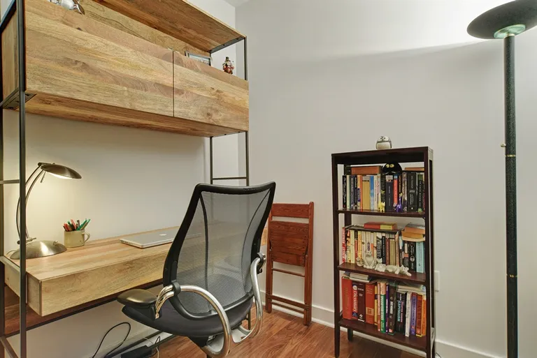 New York City Real Estate | View 2 Northside Piers, 15B | Den as home office | View 5